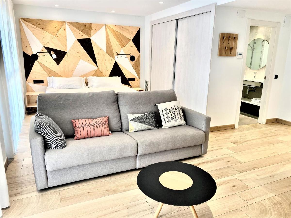 Apartahotel Dos Rios Aínsa Eksteriør billede