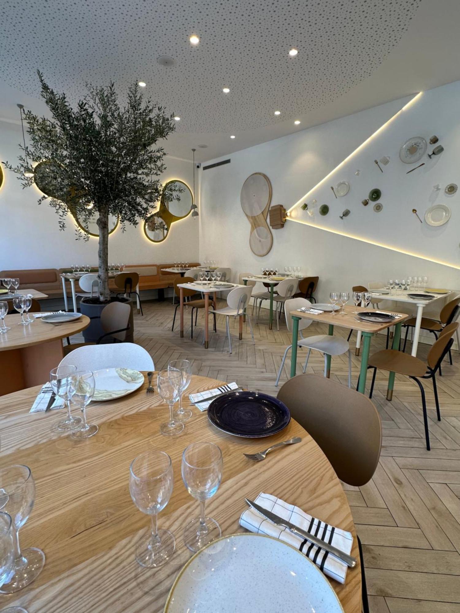 Apartahotel Dos Rios Aínsa Eksteriør billede
