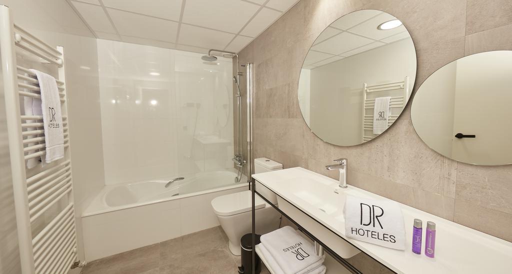 Apartahotel Dos Rios Aínsa Eksteriør billede